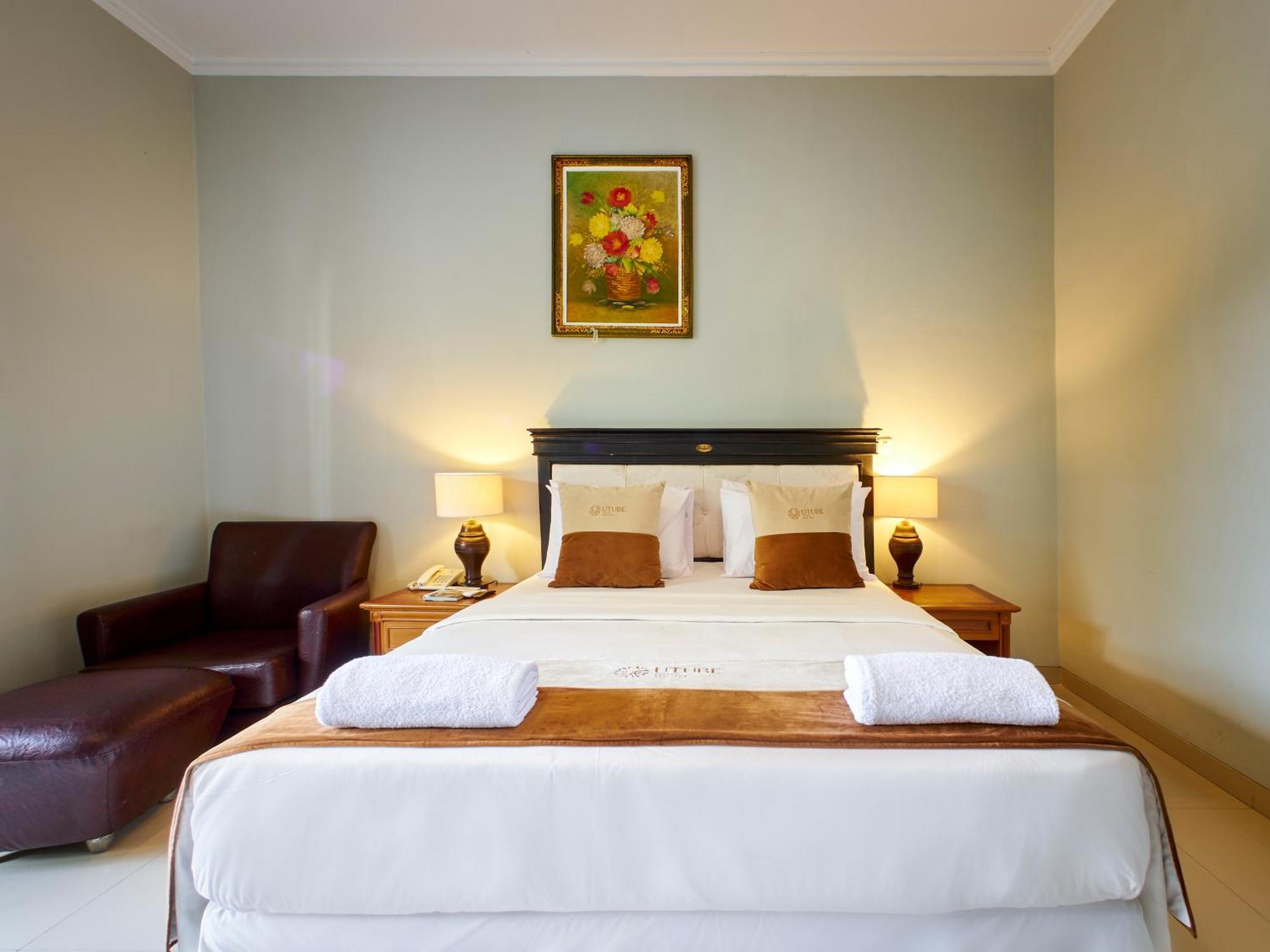 ยู ทูบ โฮเต็ล แอนด์ สปา Hotel อูลูวาตู ห้อง รูปภาพ