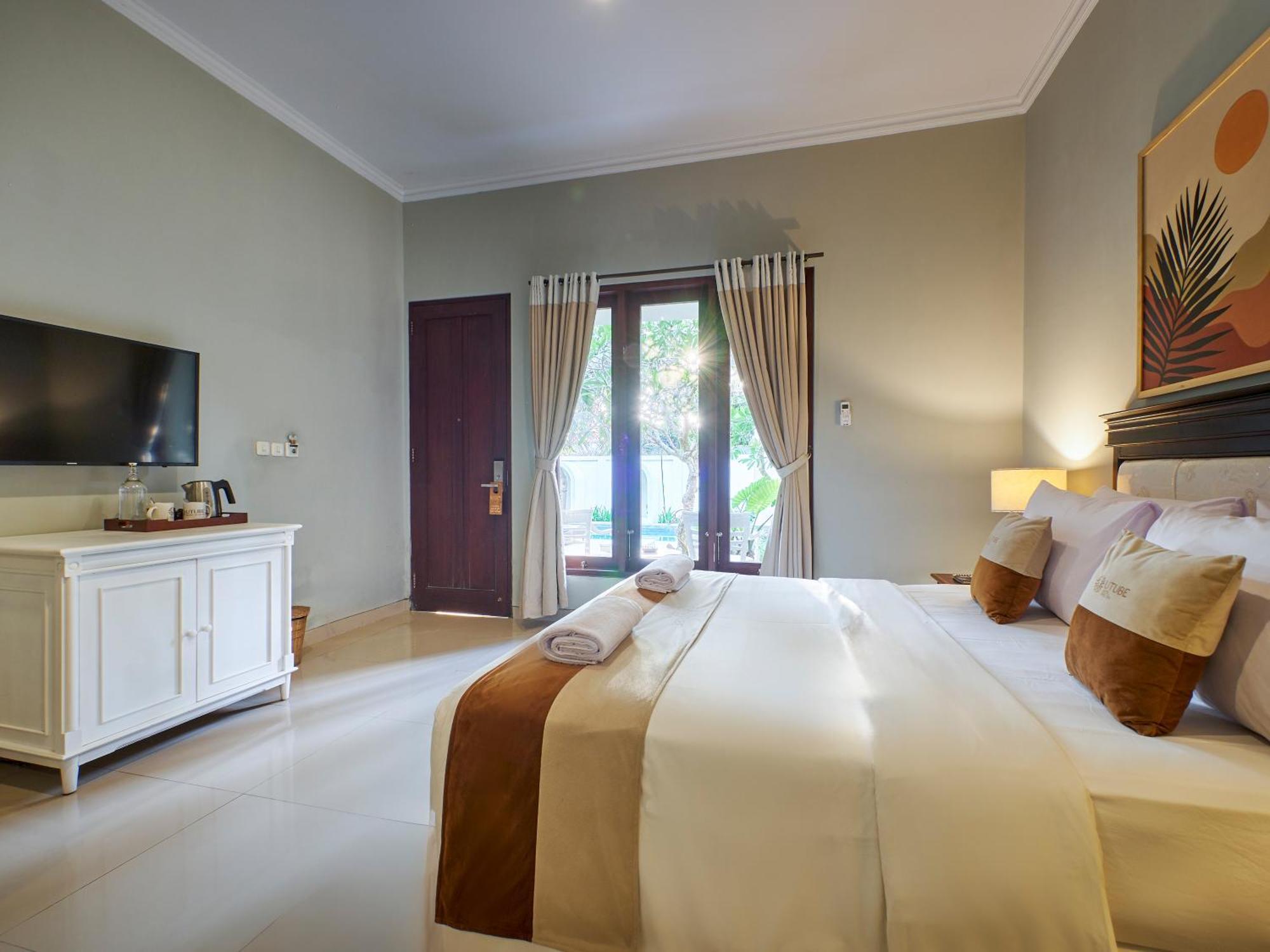 ยู ทูบ โฮเต็ล แอนด์ สปา Hotel อูลูวาตู ห้อง รูปภาพ