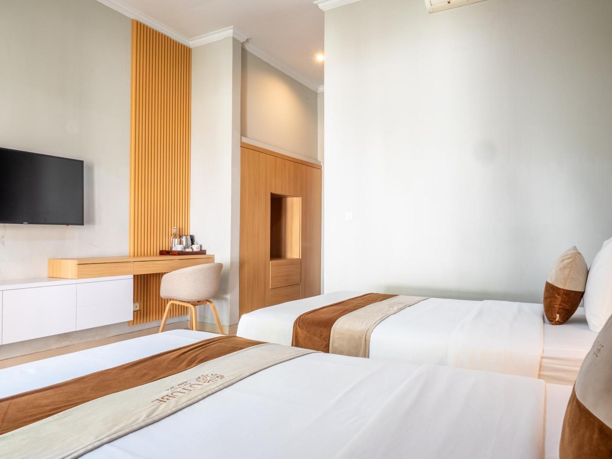 ยู ทูบ โฮเต็ล แอนด์ สปา Hotel อูลูวาตู ภายนอก รูปภาพ